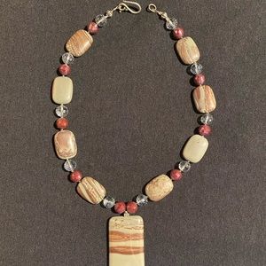 🍁Vintage stone statement necklace and earrings set🍁